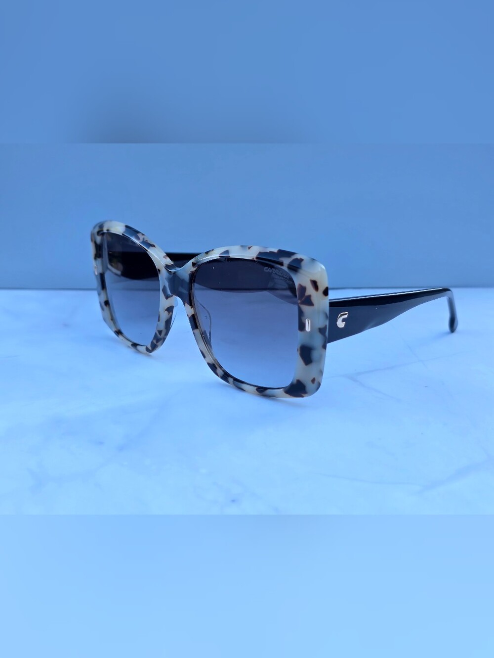 Carrera 3030/S Oversized Sunglasses White Havana Tortoise Gradient Lenses
